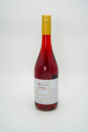 Erdbeerfrizzante in einer 0,75l Flasche